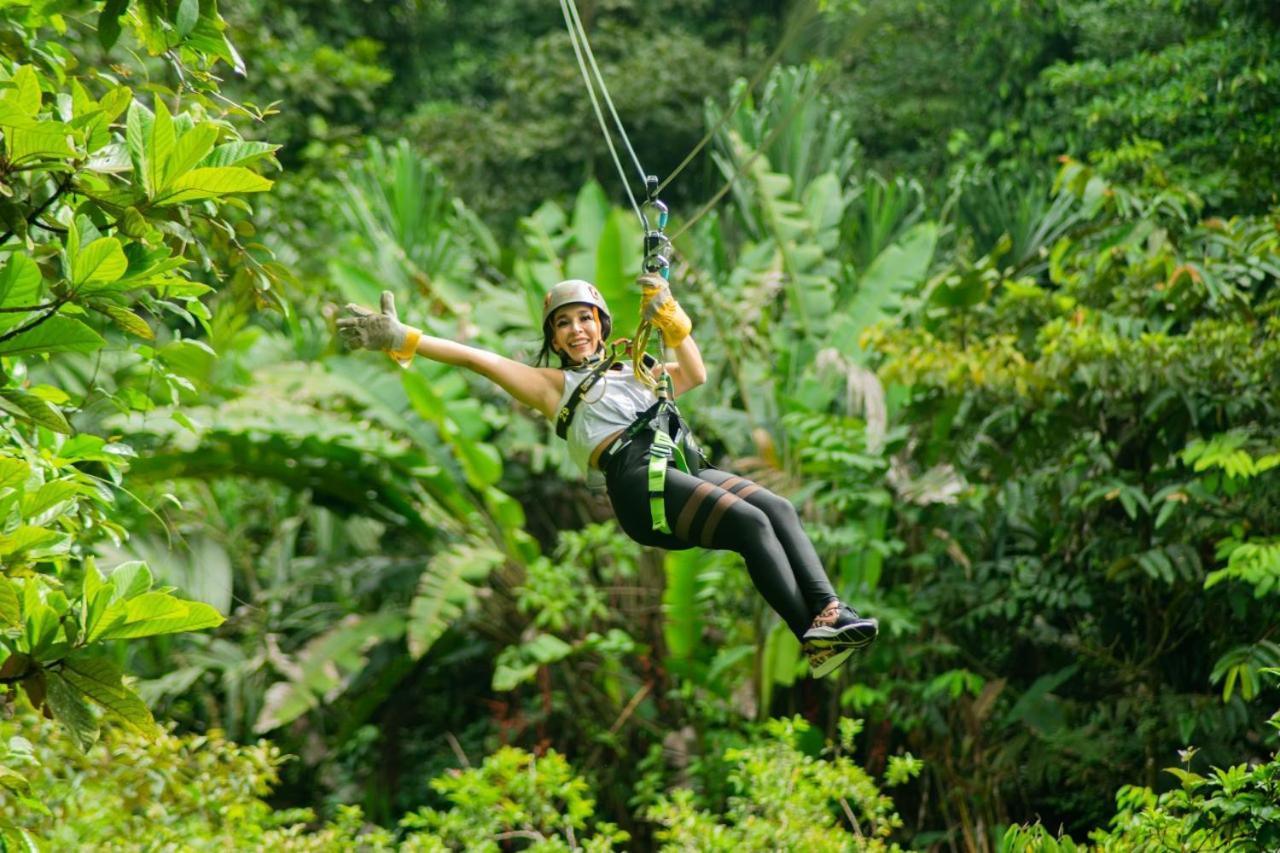 Tapirus Lodge And Reserve Carrillo  Екстер'єр фото
