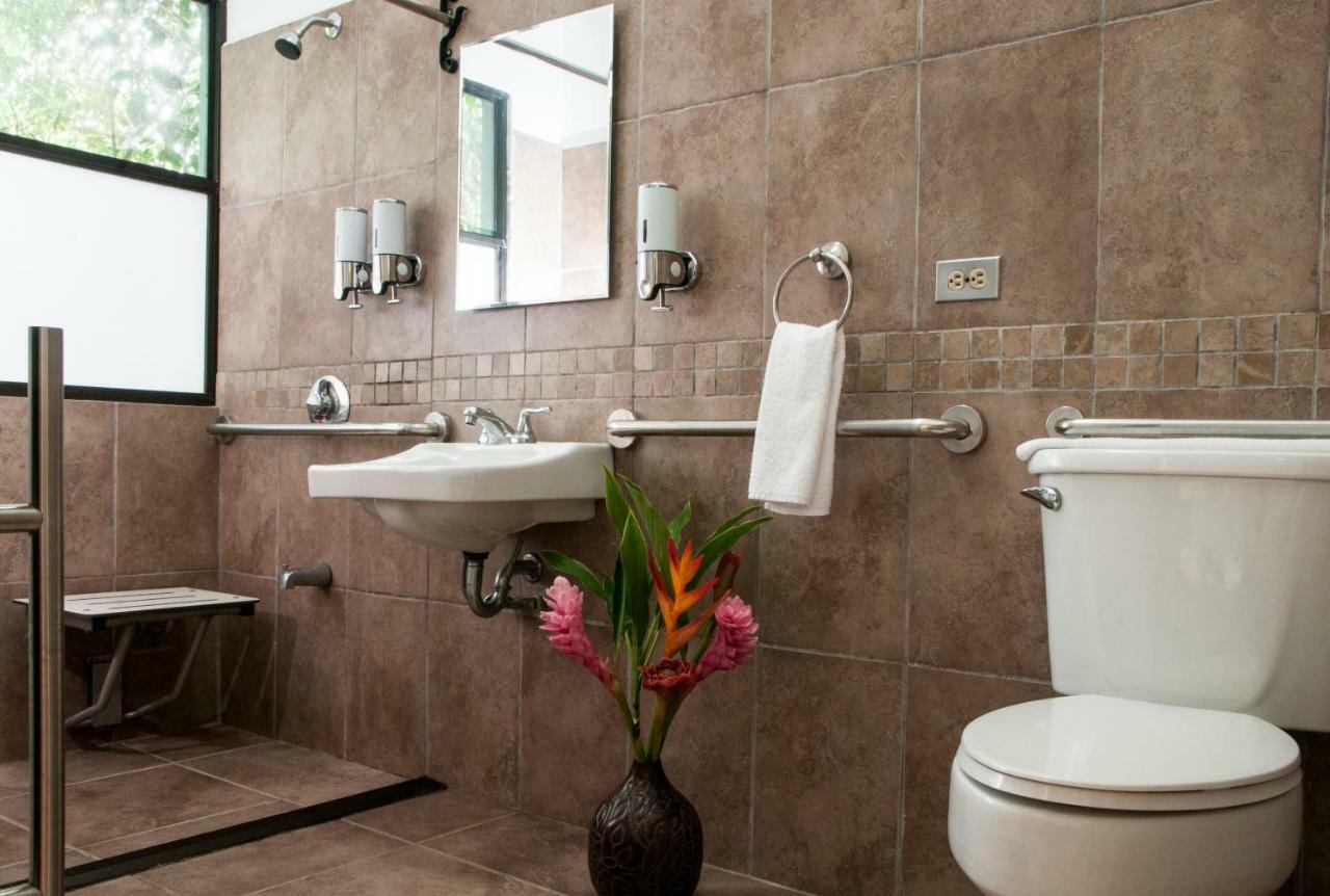 Tapirus Lodge And Reserve Carrillo  Екстер'єр фото